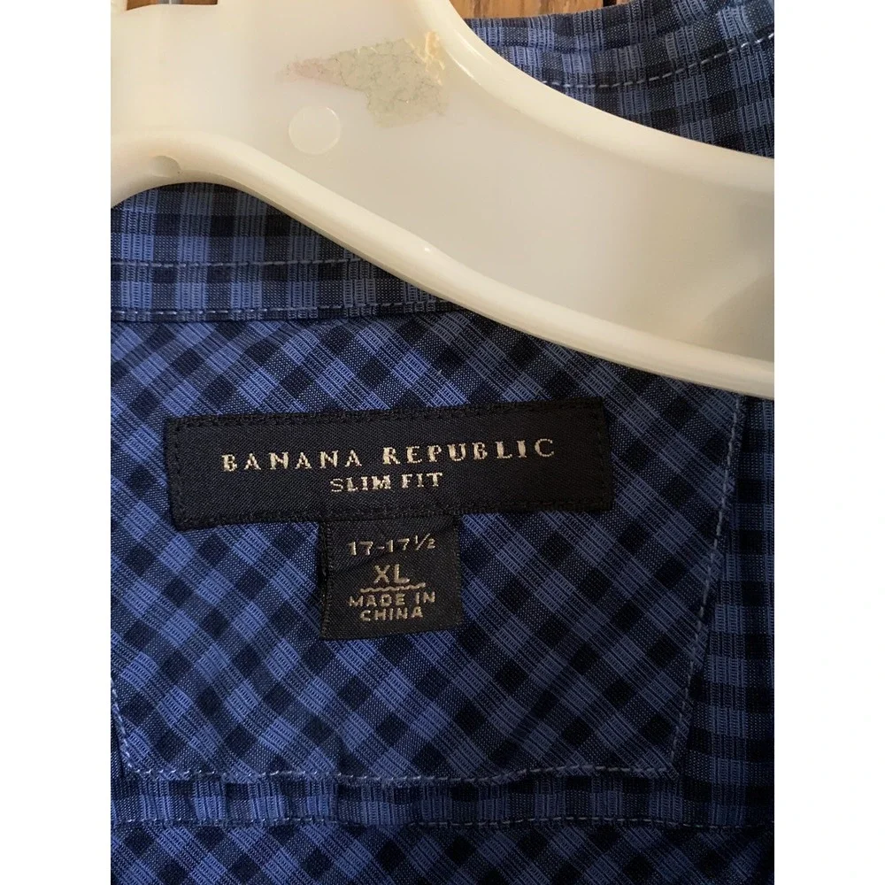 Banana Republic Men Blue button up shirt Slim Fit XL
